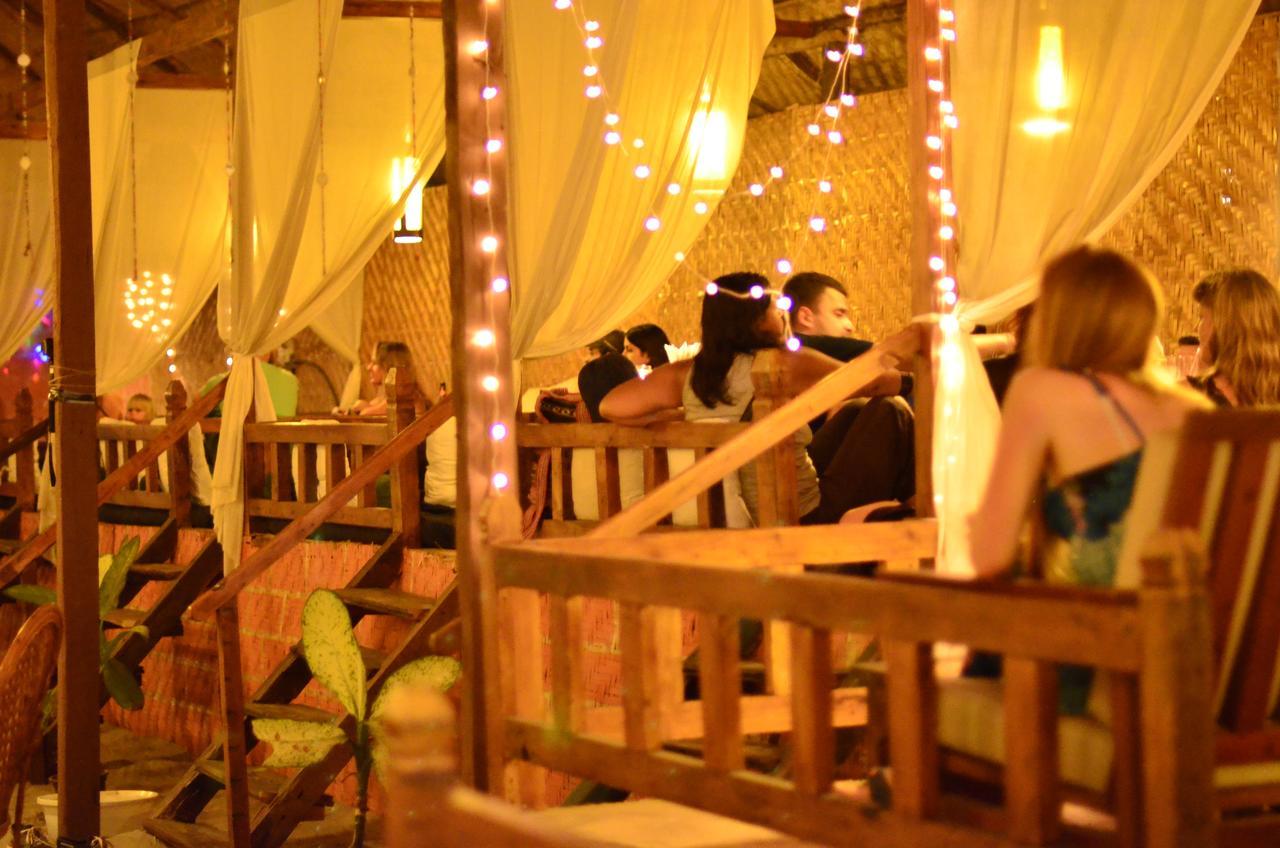 Sea Bird Beach Cafe & Cottages Морджим Екстер'єр фото